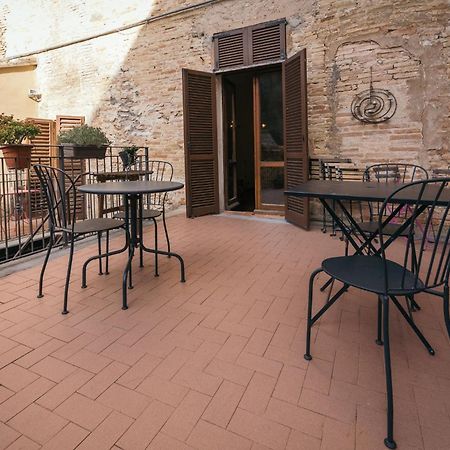 A Palazzo Bed & Breakfast Pergola Exterior photo